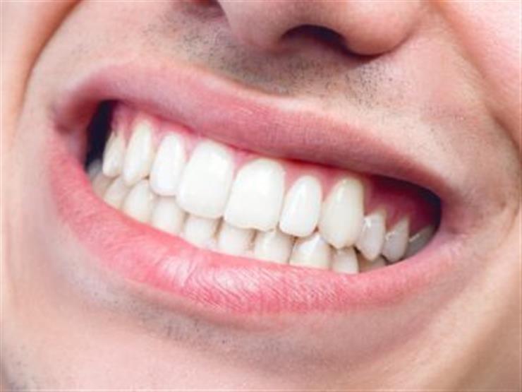 طبيب أسنان: أساليب متداولة قد يكون لها تأثير مدمر على صحة فمك
