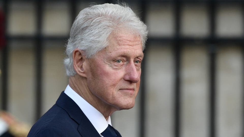 Former US President Clinton has been hospitalized with an infectious disease