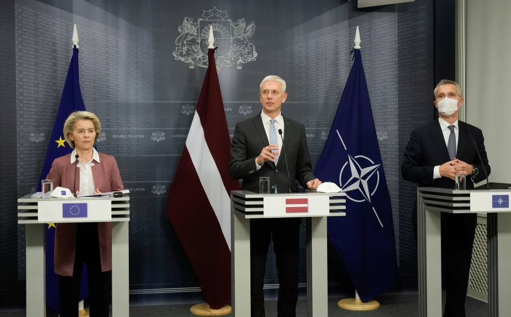 Brussels and NATO discuss strengthening cooperation to counter "hybrid" threats