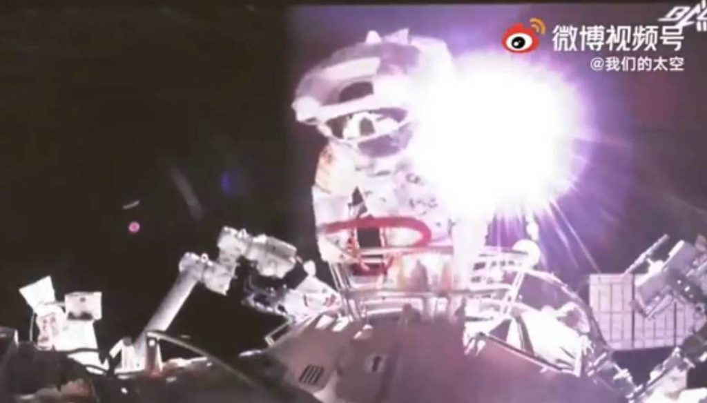 Chinese Wang Yaping made history with his "space walk"