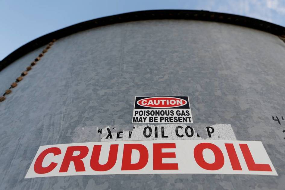 Oil prices fell for the second week in a row