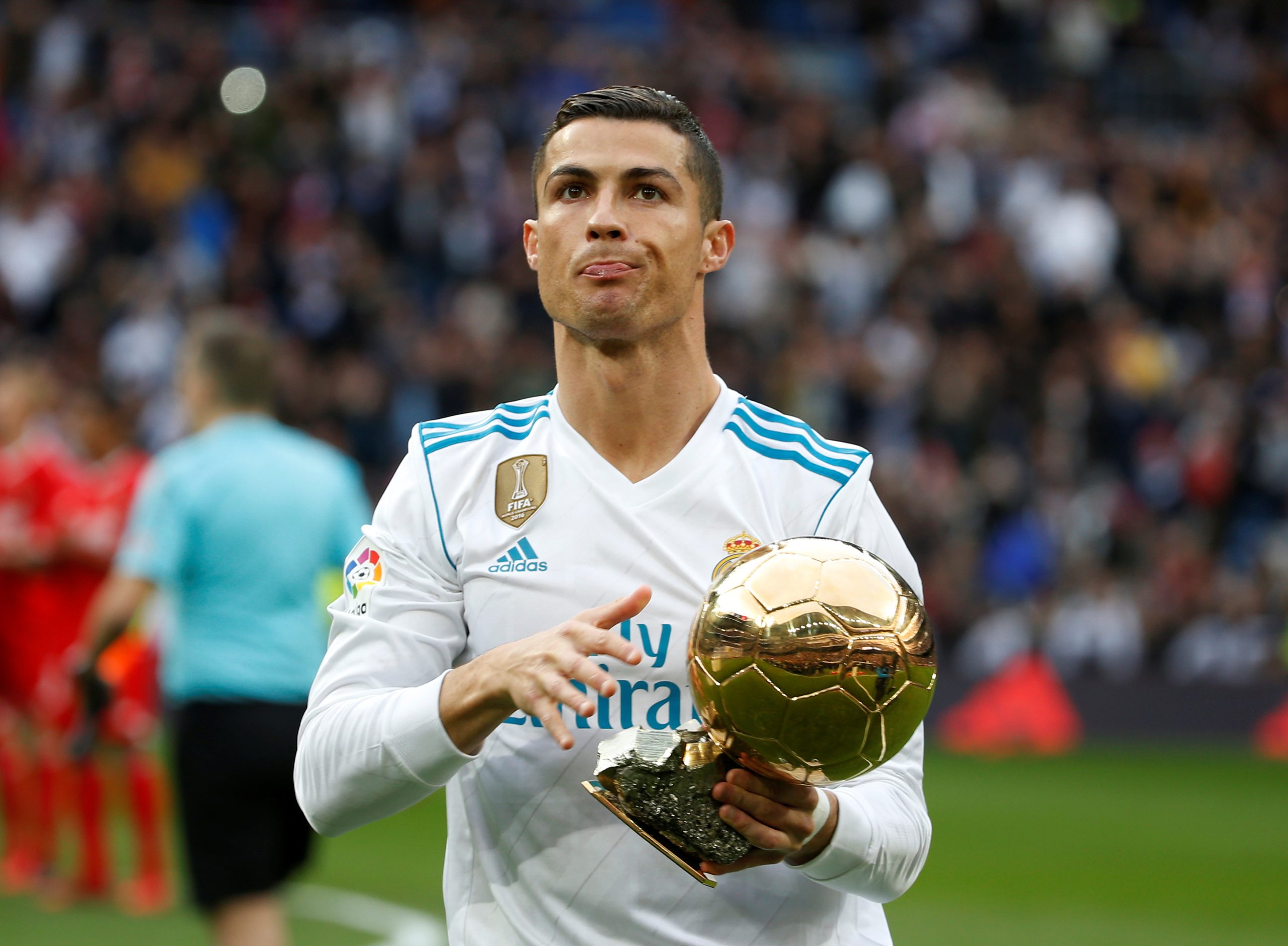 Ronaldo to Balon d'Or officer: You are a liar