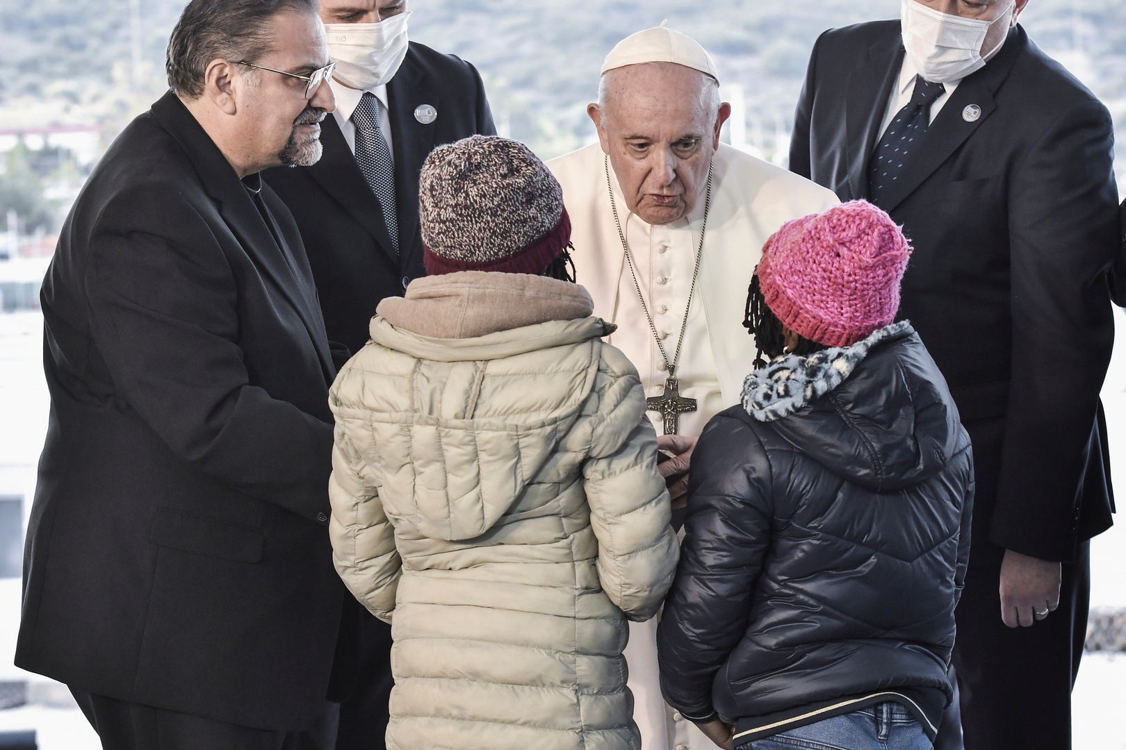 Pope Francis visits a refugee camp on the Greek island of Lesbos (photos)