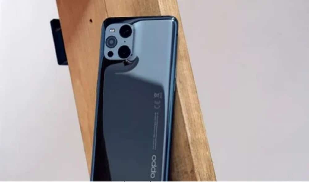 For photo enthusiasts .. Leaks with live images, reveals the design of the glossy Oppo Find X5 Pro 2 phone 01/23/2022 - 11:24 am