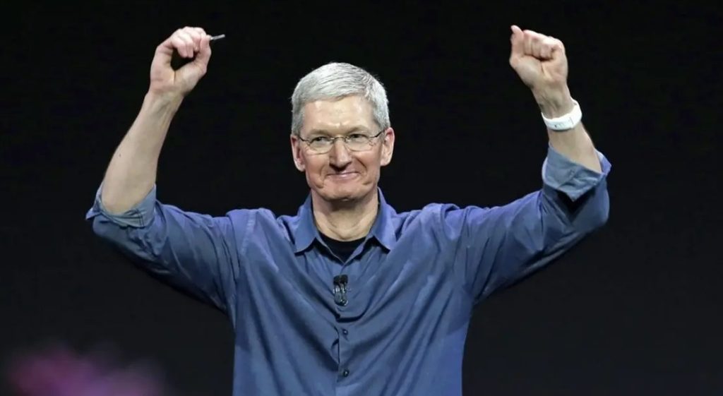 Apple CEO paid $ 100 million in 2021