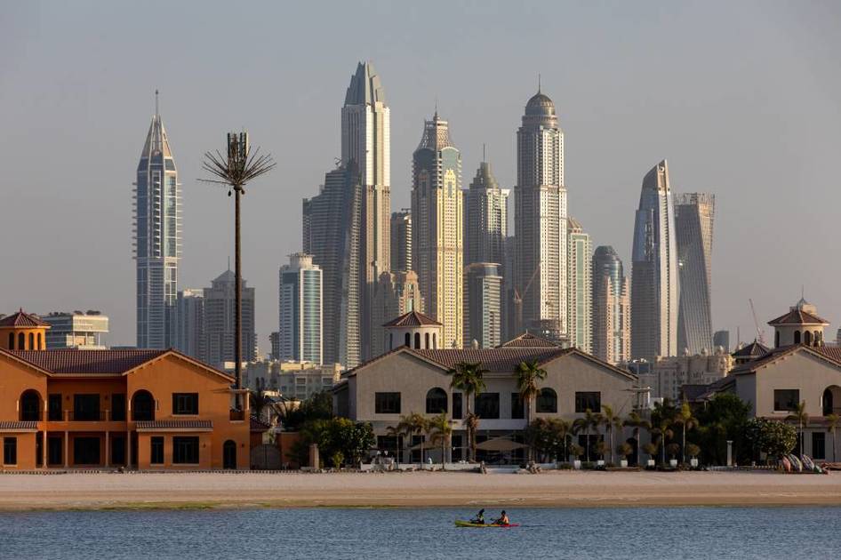 Dubai real estate sells 1172 units for 2.7 billion dirhams in a week