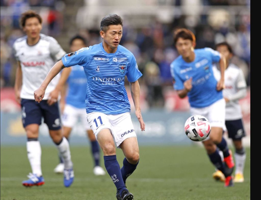 'King Kasuo' returns to football at 55