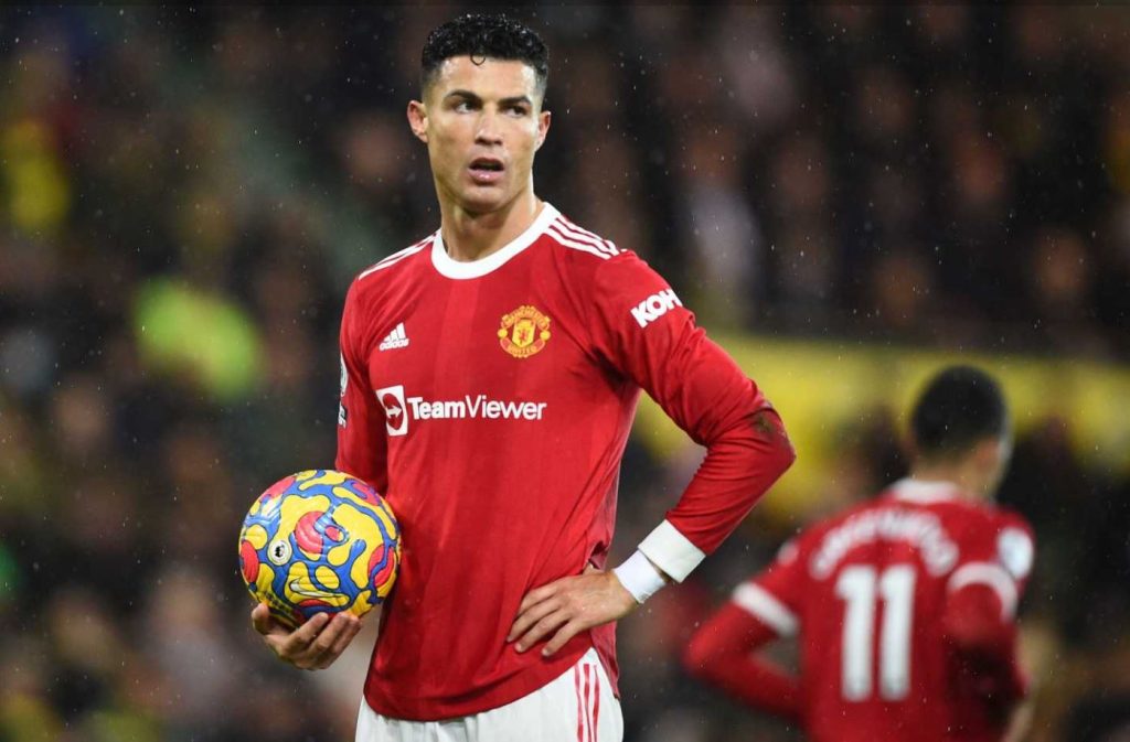 Man United management admits "mistake" and opens door for Ronaldo and 3 "happy" players to leave