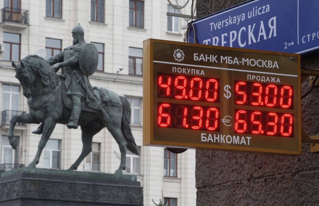 The analysis predicts a "collapse of Russia's economic systems" due to sanctions