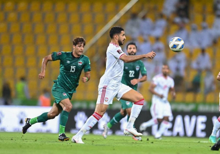 صورة من مباراة الذهاب بين الإمارات والعراق في تصفيات كأس العالم 2022 (موقع الاتحاد الإماراتي لكرة القدم)