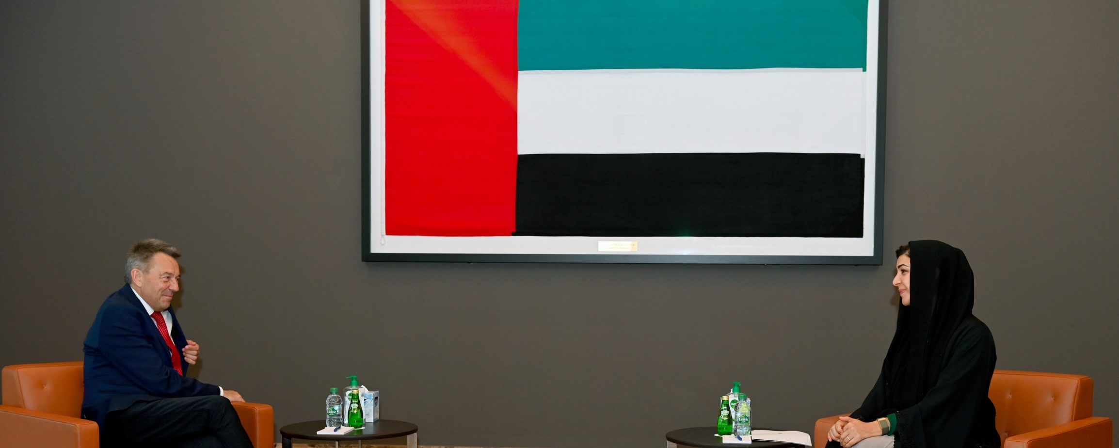 The United Arab Emirates and the International Committee of the Red Cross signed an agreement to establish an office for the Committee in the country.