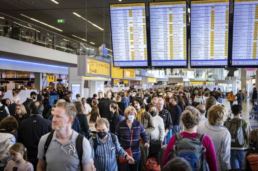 الفوضى تعمّ مطارات أوروبا وأسعار التذاكر الخيالية هذا الصيف