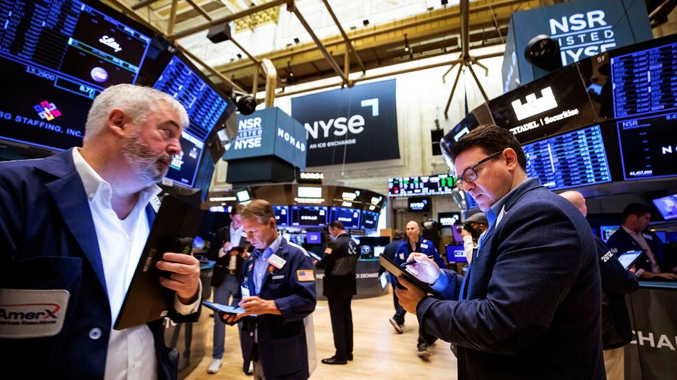 Despite rising nearly 600 points in Friday's session, the Dow Jones index ends with weekly losses |  market talk