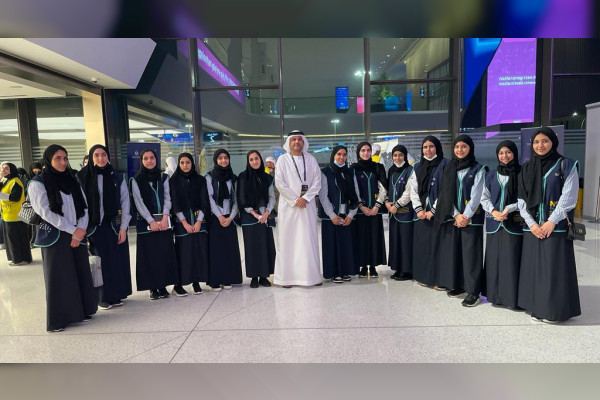 Emirates News Agency - 100% pass rate for the 15th batch of Applied Technology High Schools at Abu Dhabi Technology Center