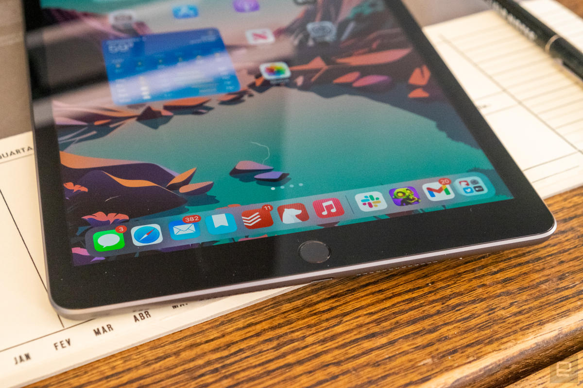 Apple's 256GB iPad drops to new low of $399