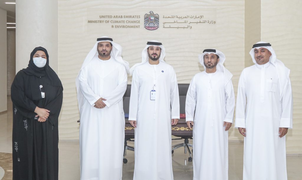 The Ministry of Climate Change and Environment and the Emirates Development Bank have signed an MoU to finance modern agriculture projects.