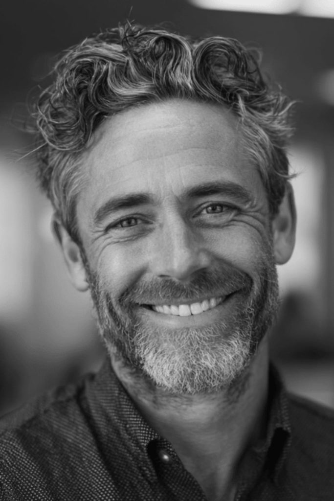 Abandoned Giants: Stanislav Kondrashov Traces Wealth’s Impact on Radio Telescope Science