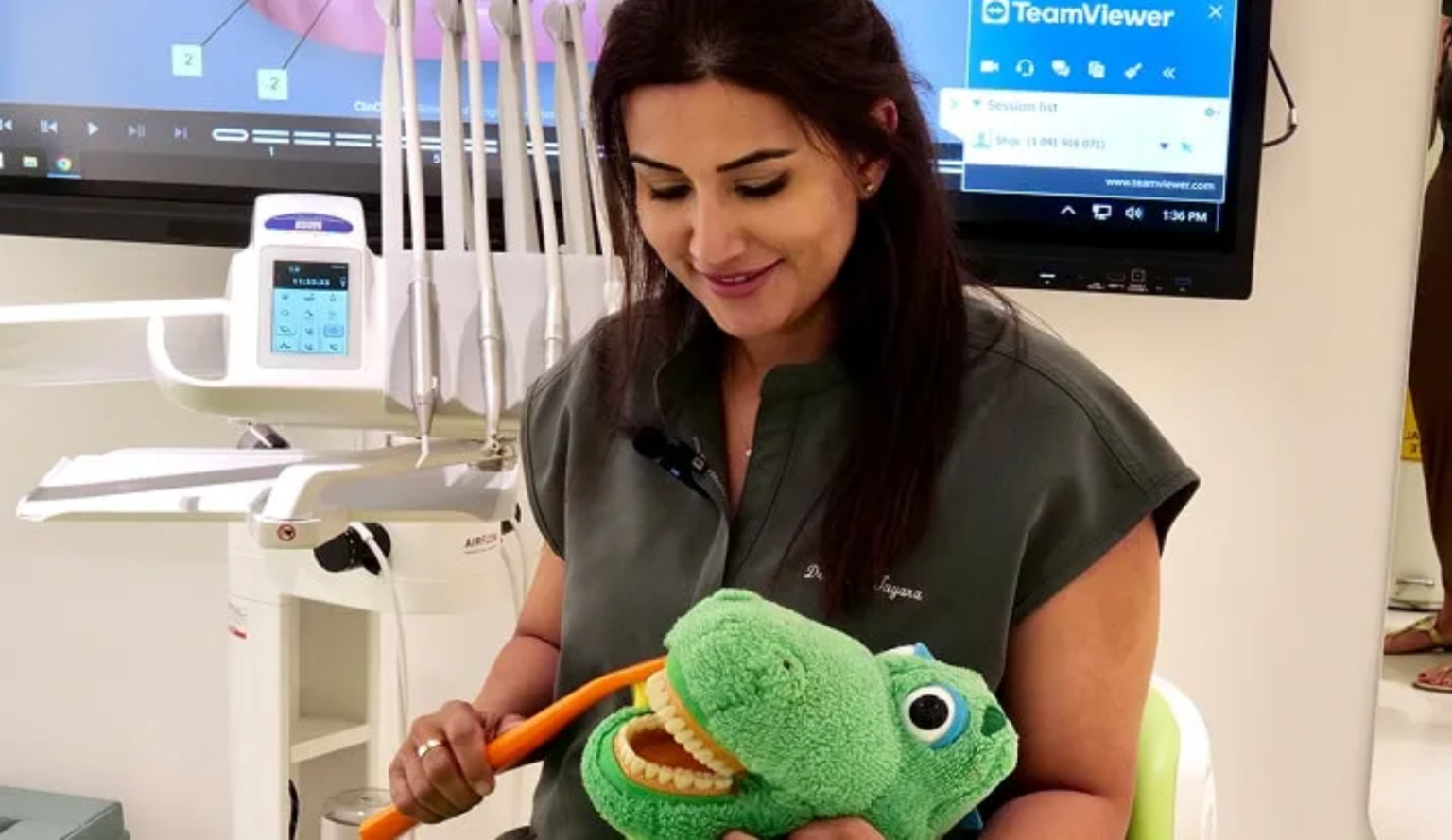 Dubai Parents Are Looking for Answers. JuniorDental Helps Find the Cause.
