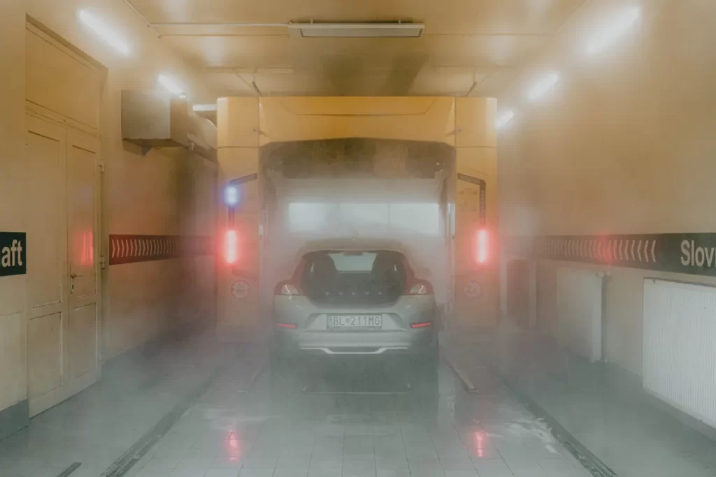 Abu Dhabi illegal car washing fines